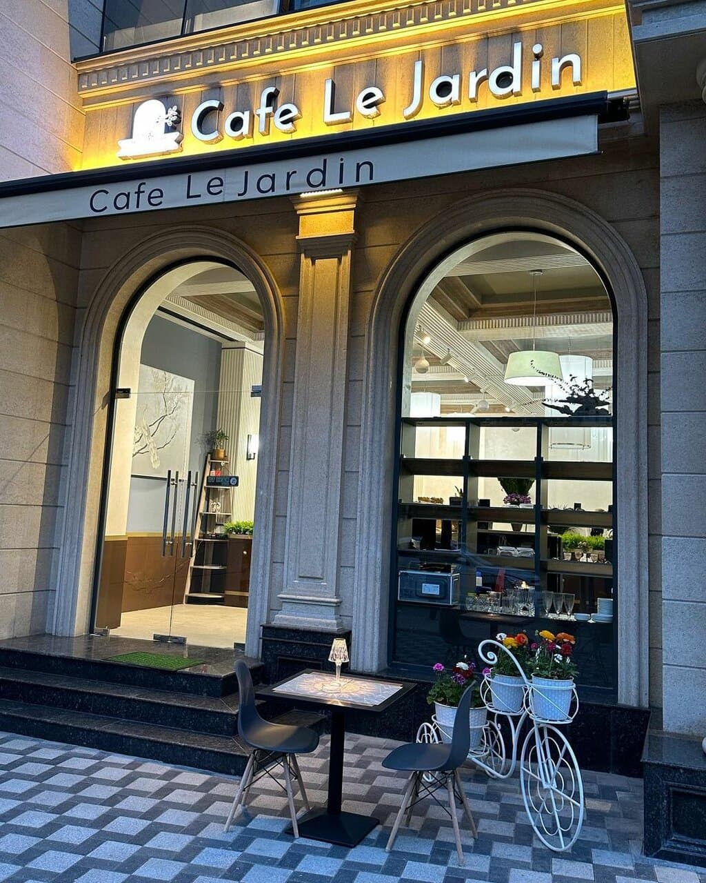 Le Jardin